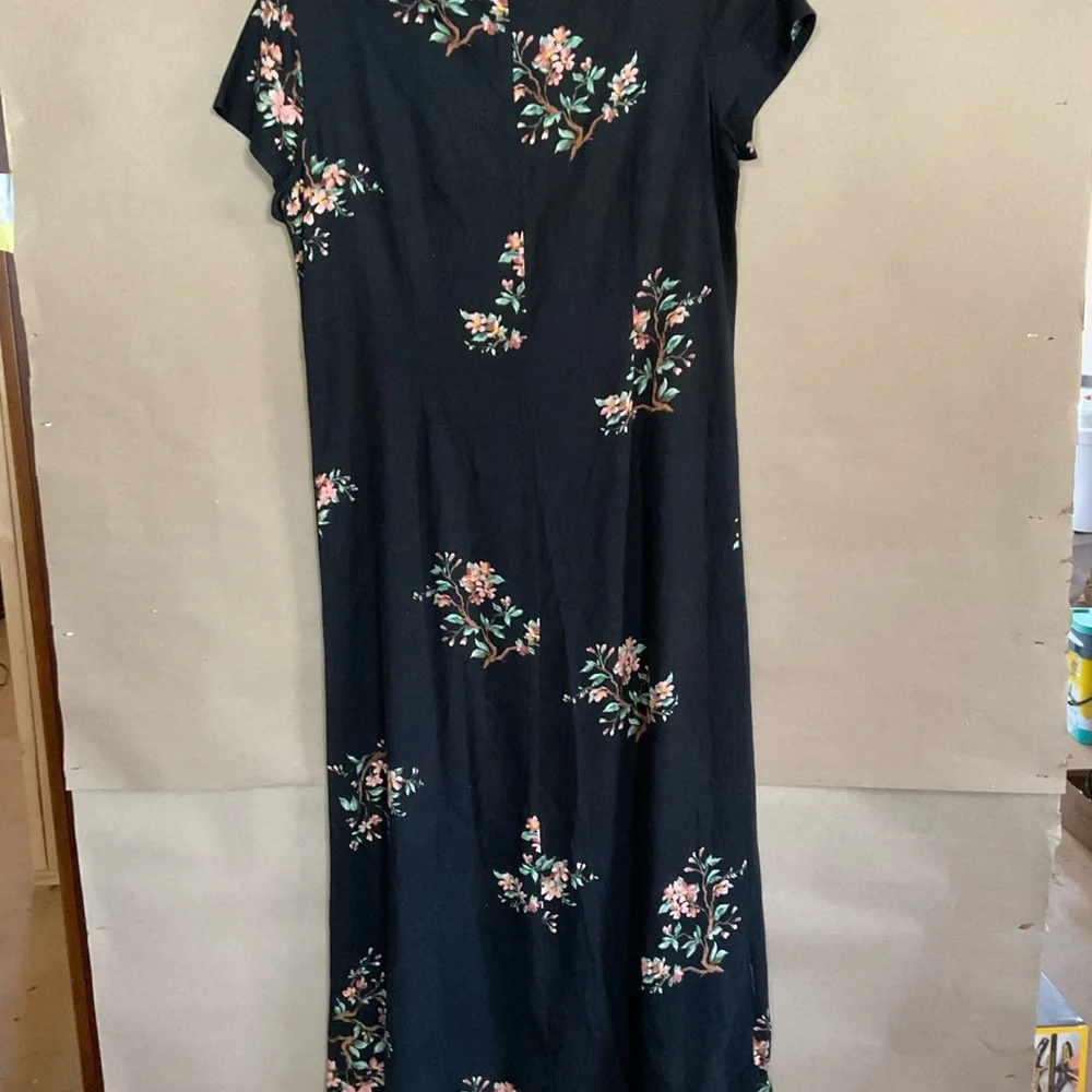 Crazy Horse by Liz Claiborne Floral Black Dress. Linen blend. Size 12 - Picture 7 of 10